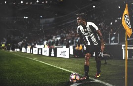 IM电竞app-Ming关键节点赛事规则更新，雄鹿带队取胜！